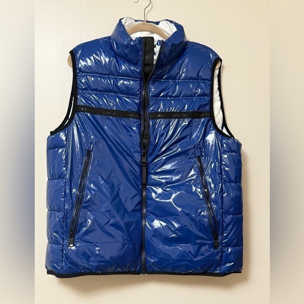 NEW Calvin Klein Sorona Aura Men's Blue Puffer Vest with breathable insulation